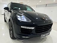 Porsche Cayenne Diesel E2-II TIP E6 Blue 2015 Rear Entertainment
